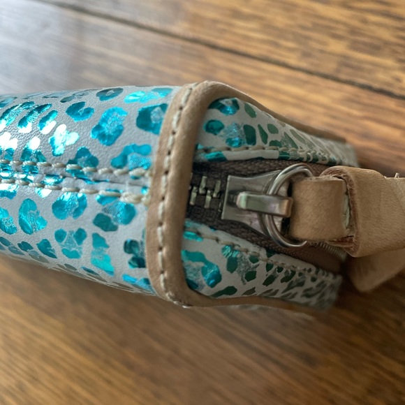 Consuela Kat Wristlet Wallet - Like New - Picture 10 of 12